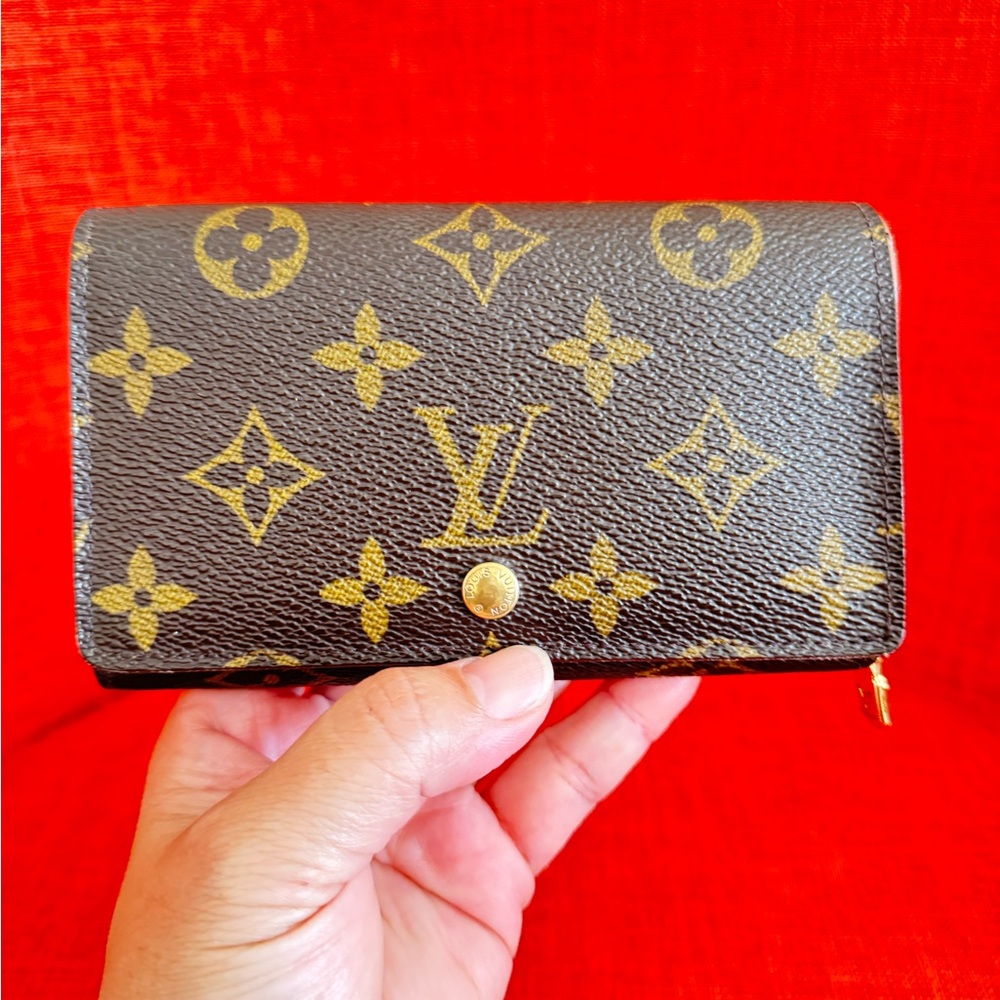 Monogram LV pre love